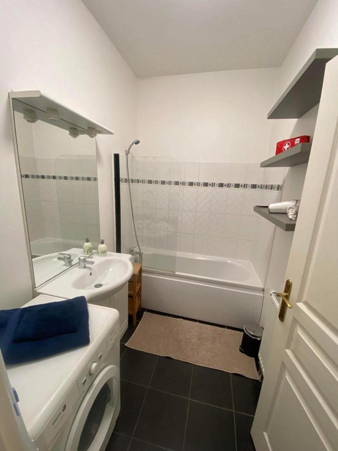 Le Carnot Appartement Avec 2 Chambres Separes Et Parking Privatif Et Securise Аррас Экстерьер фото