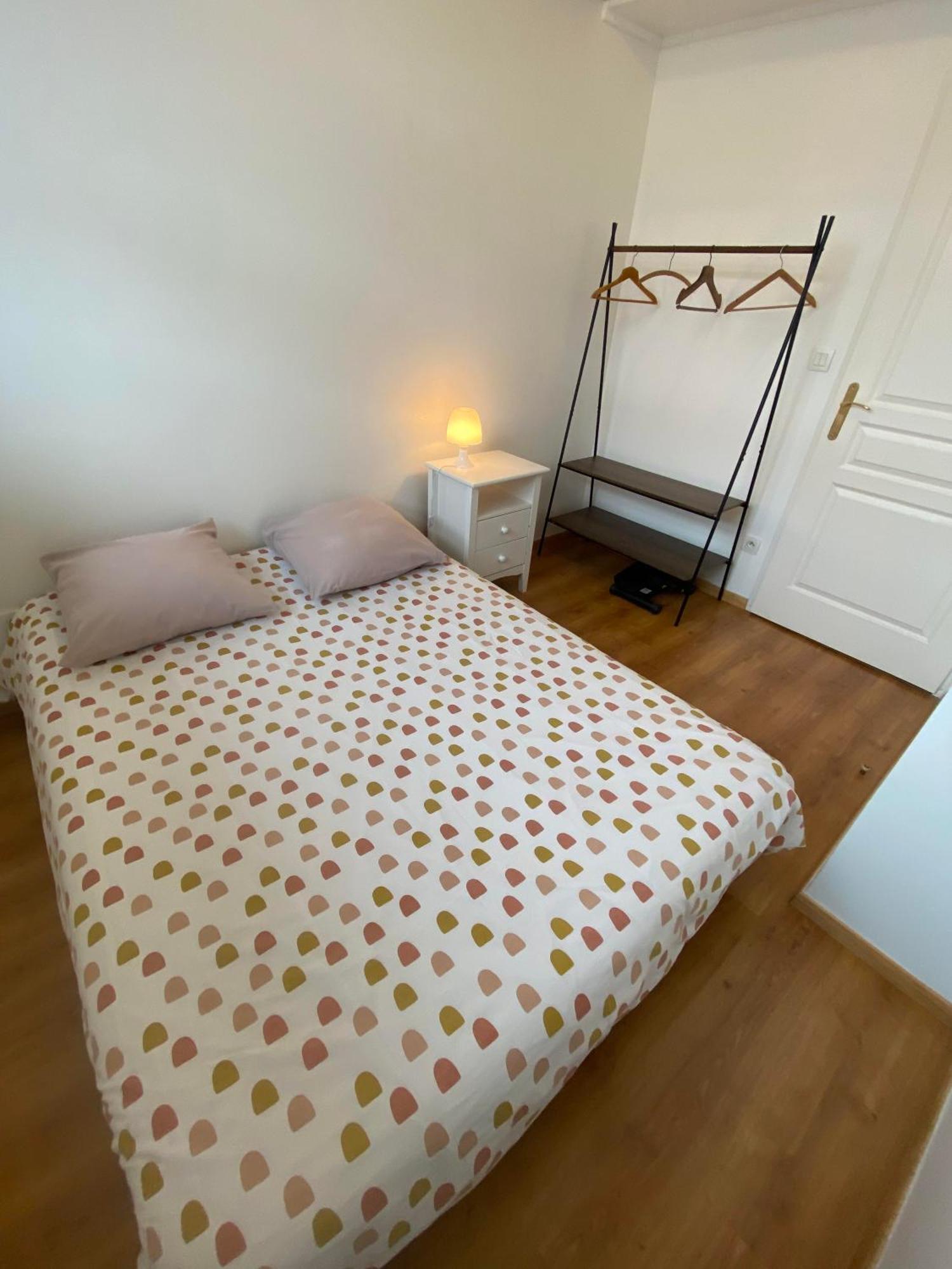 Le Carnot Appartement Avec 2 Chambres Separes Et Parking Privatif Et Securise Аррас Экстерьер фото